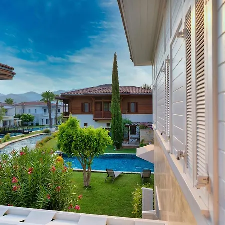 Portville Holiday Villas - Stella Villa *